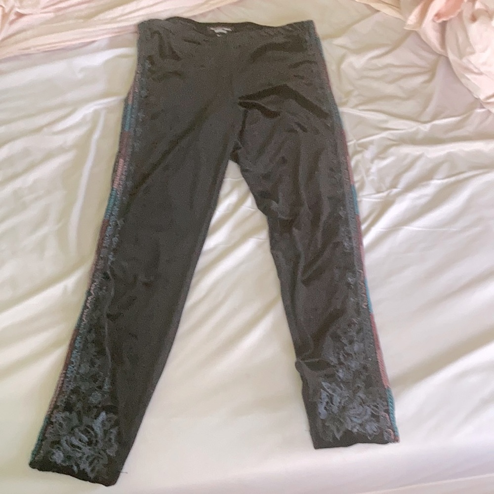 Black velvet embroidery pants